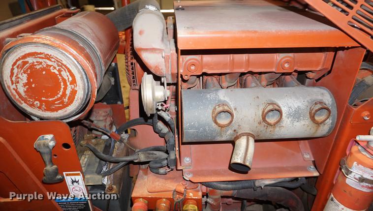 image for item DF7632 1998 Ditch Witch 3700 trencher