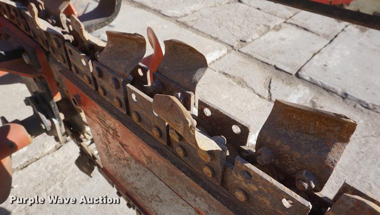 image for item DF7632 1998 Ditch Witch 3700 trencher