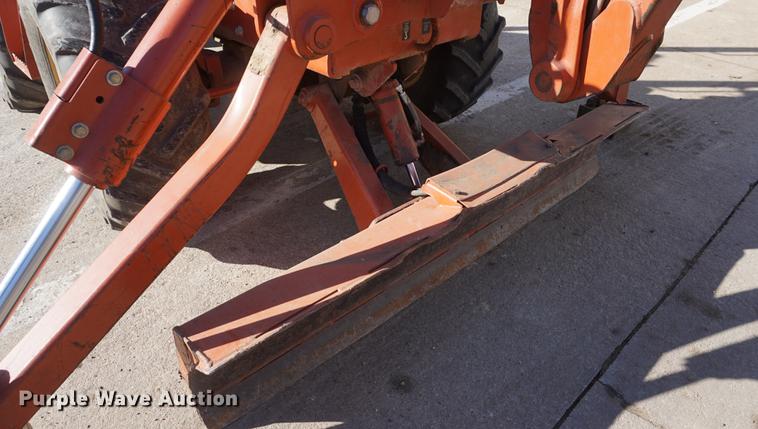 image for item DF7632 1998 Ditch Witch 3700 trencher