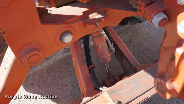 image for item DF7632 1998 Ditch Witch 3700 trencher