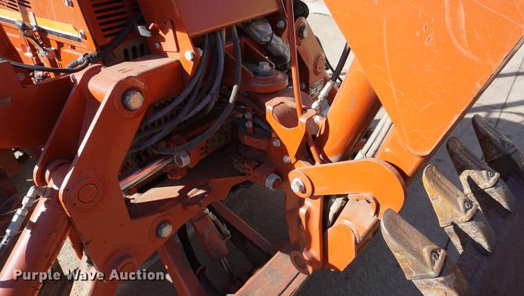 image for item DF7632 1998 Ditch Witch 3700 trencher