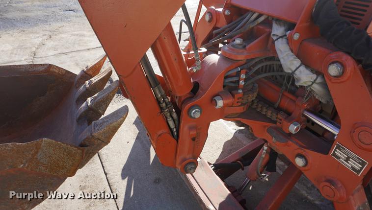 image for item DF7632 1998 Ditch Witch 3700 trencher