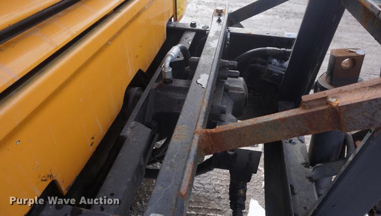 image for item DF7637 2002 International 4900 dump truck