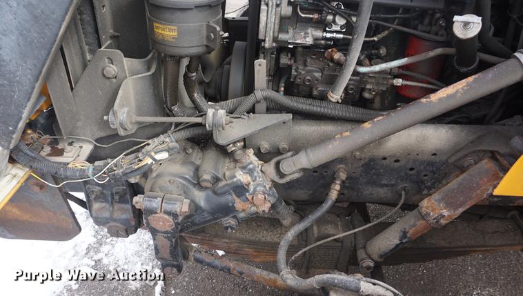 image for item DF7641 2001 International 4900 dump truck