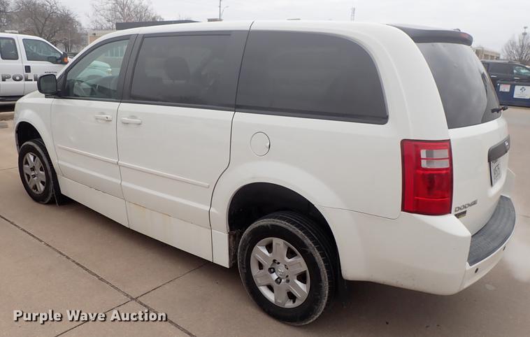 image for item DF8758 2009 Dodge Grand Caravan van