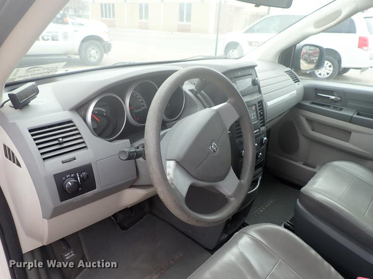 image for item DF8758 2009 Dodge Grand Caravan van