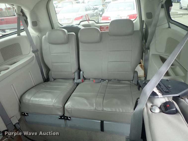 image for item DF8758 2009 Dodge Grand Caravan van