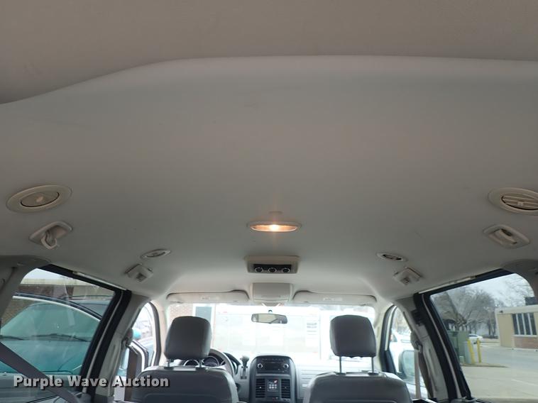 image for item DF8758 2009 Dodge Grand Caravan van