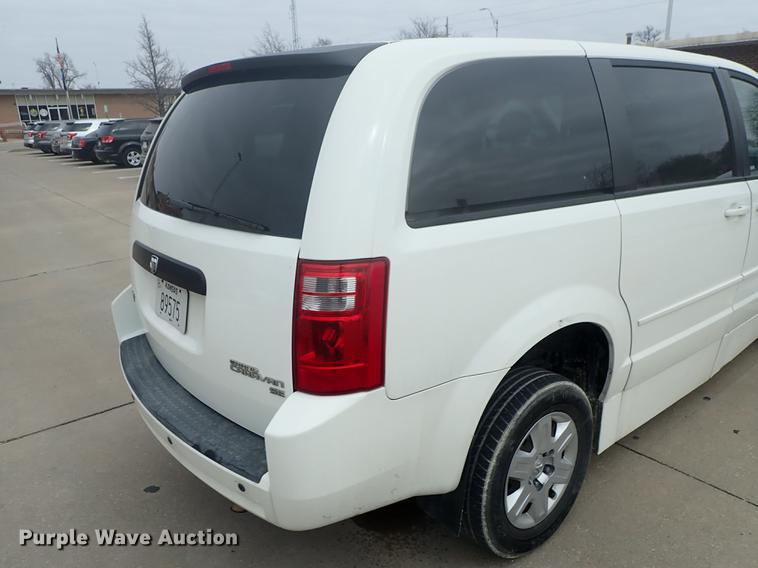 image for item DF8758 2009 Dodge Grand Caravan van