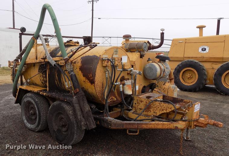 image for item DG3345 Rosco RA-200 pot hole patcher