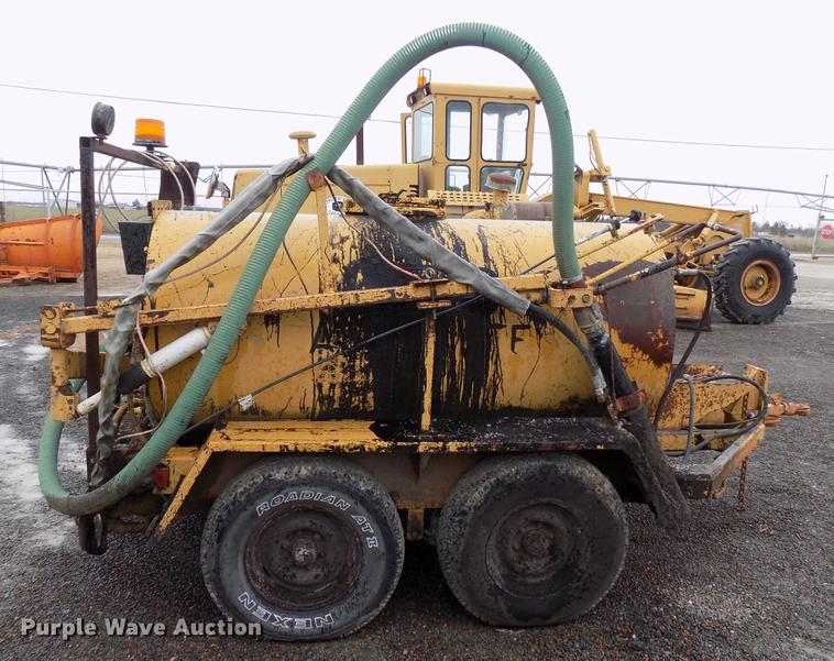 image for item DG3345 Rosco RA-200 pot hole patcher