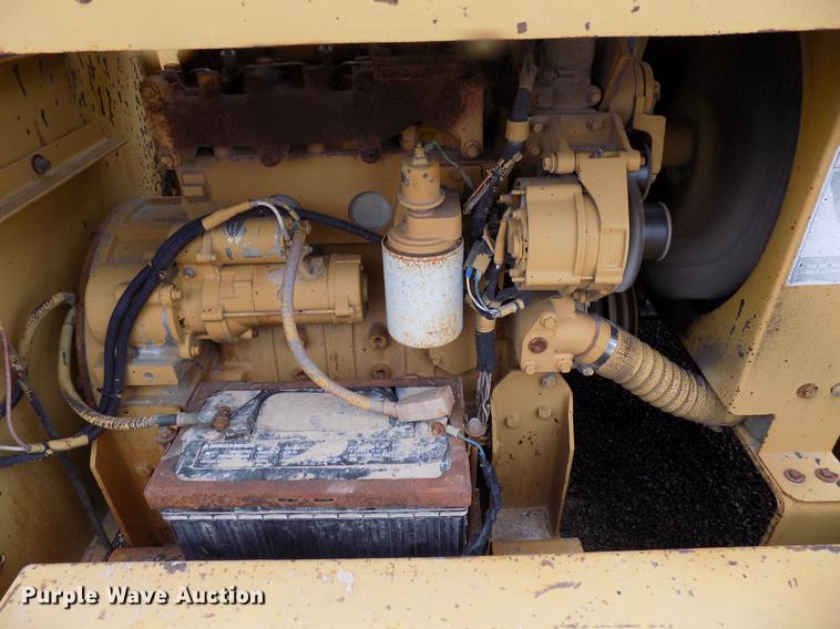 image for item DG3345 Rosco RA-200 pot hole patcher