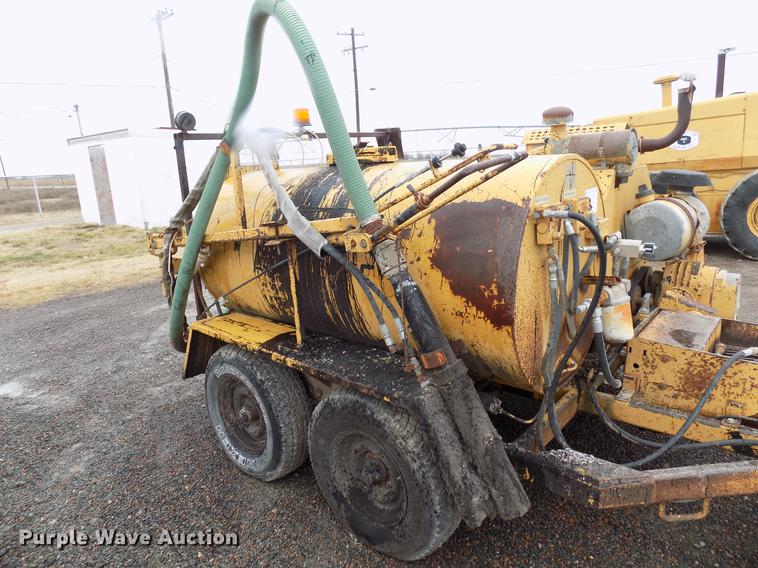 image for item DG3345 Rosco RA-200 pot hole patcher