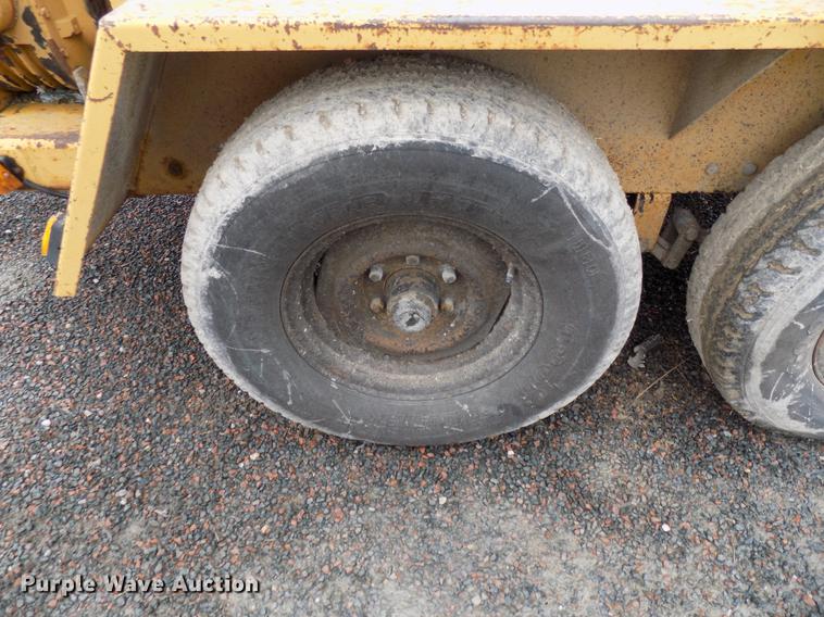 image for item DG3345 Rosco RA-200 pot hole patcher