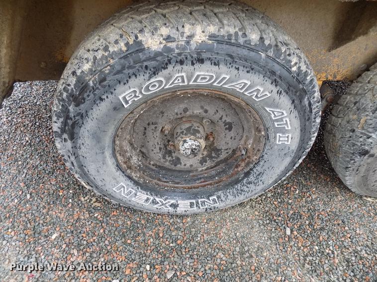 image for item DG3345 Rosco RA-200 pot hole patcher