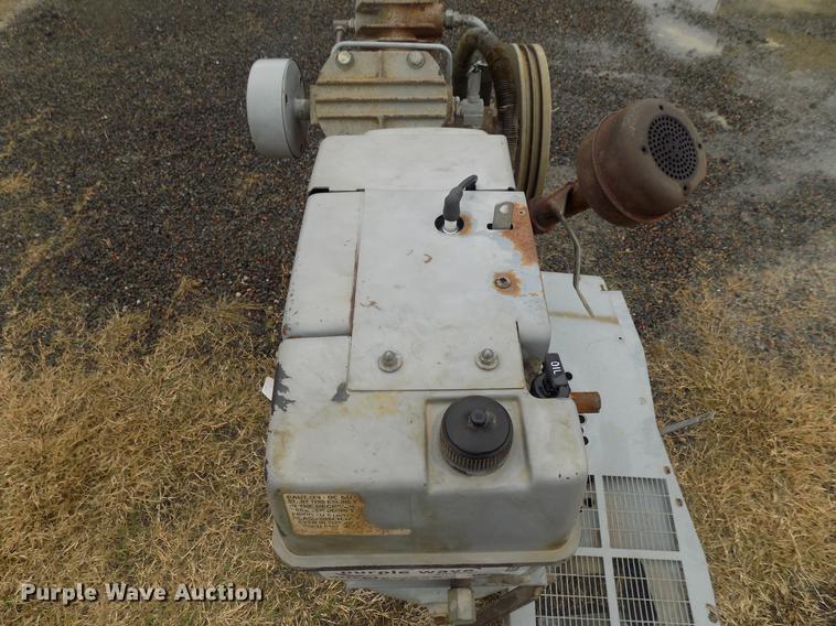 image for item DG3348 1994 Ingersoll Rand 242F10G air compressor