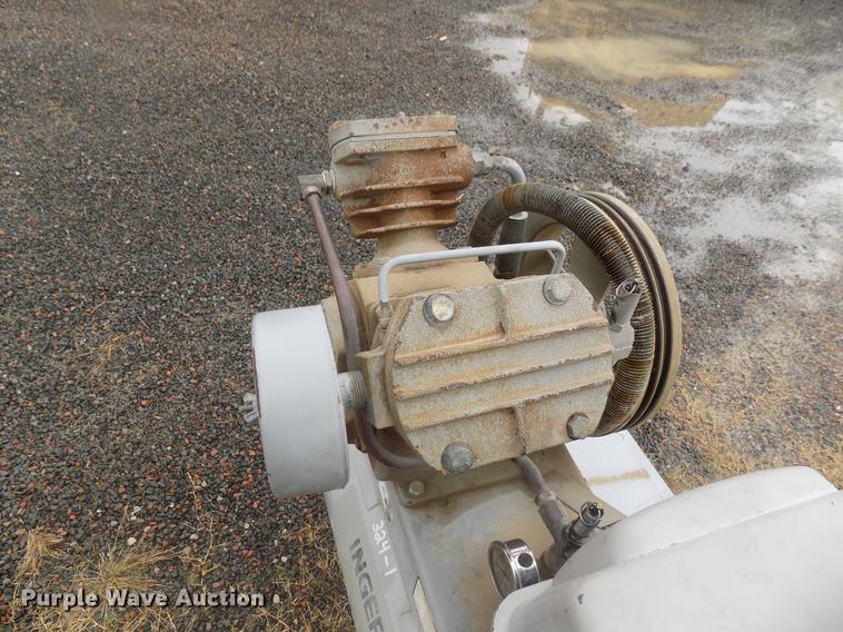 image for item DG3348 1994 Ingersoll Rand 242F10G air compressor