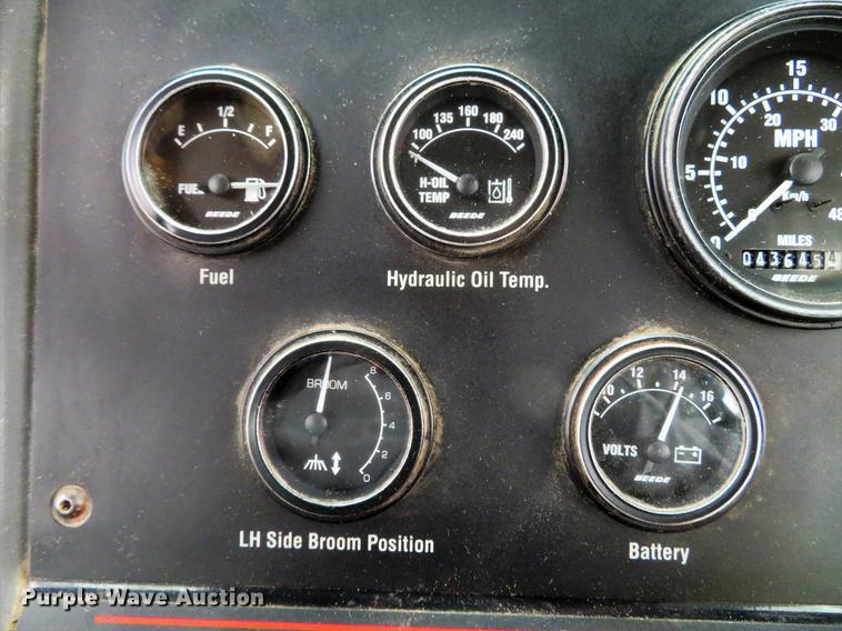 image for item DG3876 2006 Elgin Pelican street sweeper