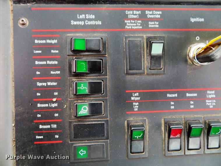 image for item DG3876 2006 Elgin Pelican street sweeper