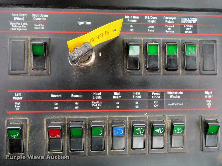 image for item DG3876 2006 Elgin Pelican street sweeper