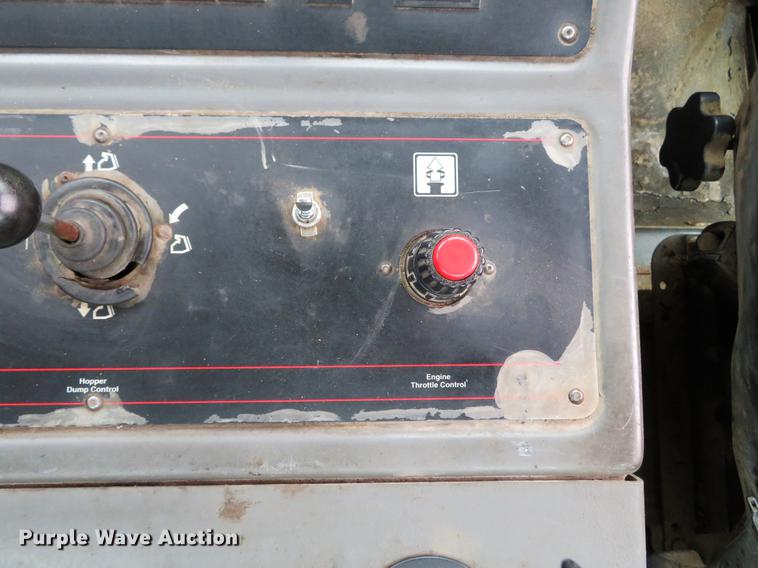 image for item DG3876 2006 Elgin Pelican street sweeper