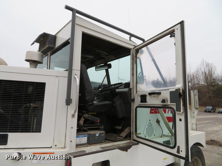 image for item DG3876 2006 Elgin Pelican street sweeper