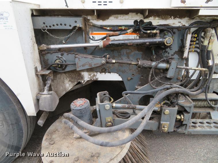 image for item DG3876 2006 Elgin Pelican street sweeper