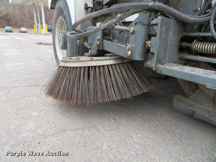 image for item DG3876 2006 Elgin Pelican street sweeper