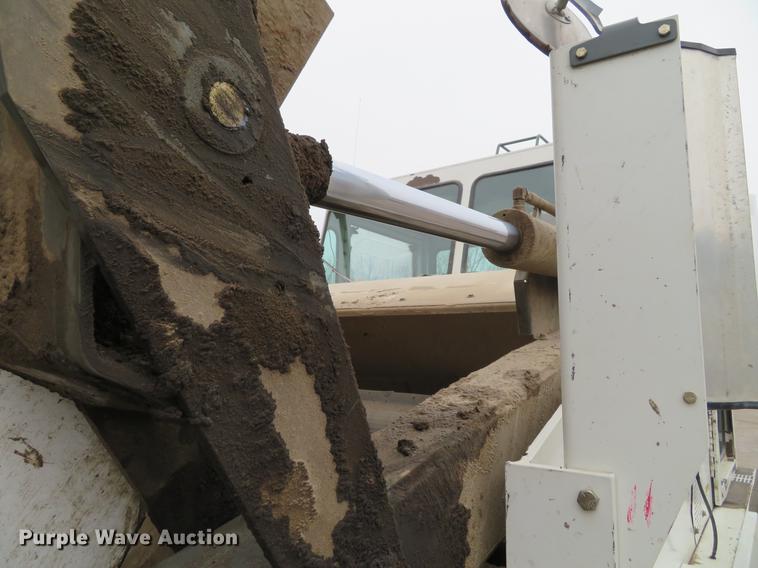 image for item DG3876 2006 Elgin Pelican street sweeper