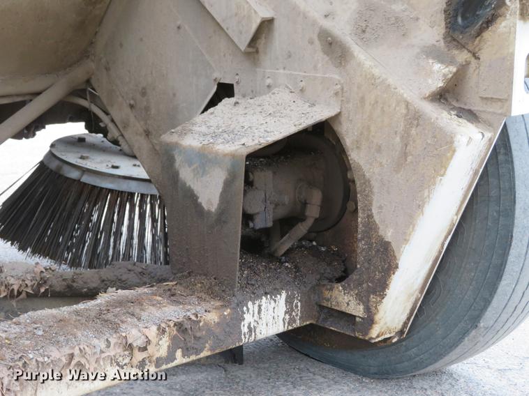 image for item DG3876 2006 Elgin Pelican street sweeper