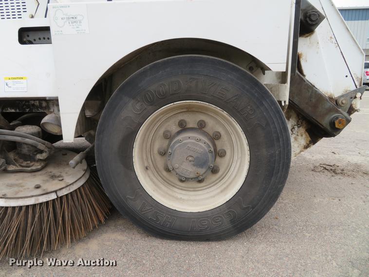 image for item DG3876 2006 Elgin Pelican street sweeper