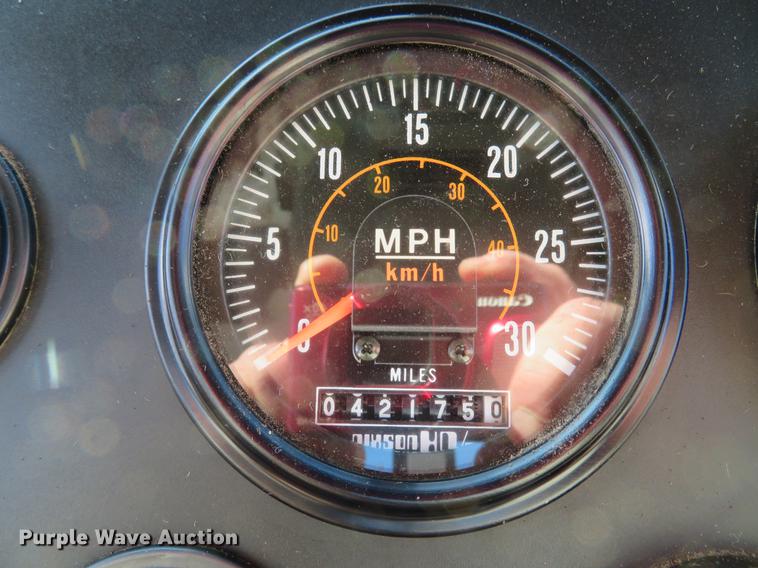 image for item DG3877 2002 Elgin Pelican P series street sweeper