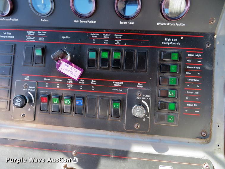 image for item DG3877 2002 Elgin Pelican P series street sweeper