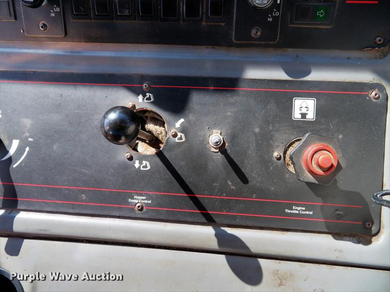 image for item DG3877 2002 Elgin Pelican P series street sweeper