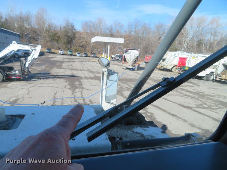 image for item DG3877 2002 Elgin Pelican P series street sweeper