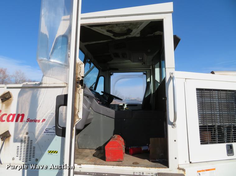 image for item DG3877 2002 Elgin Pelican P series street sweeper