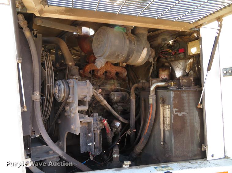 image for item DG3877 2002 Elgin Pelican P series street sweeper