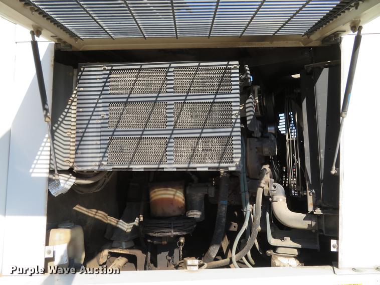 image for item DG3877 2002 Elgin Pelican P series street sweeper