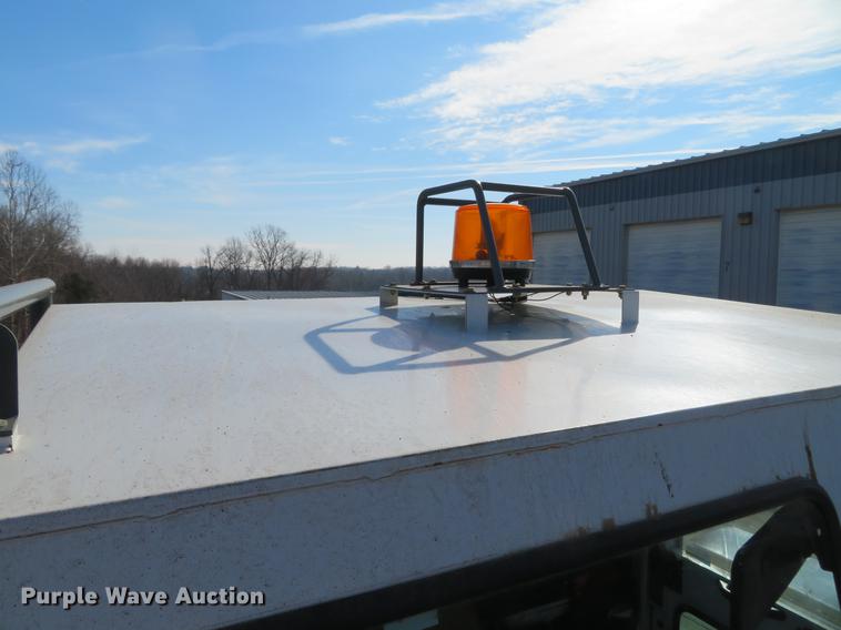 image for item DG3877 2002 Elgin Pelican P series street sweeper