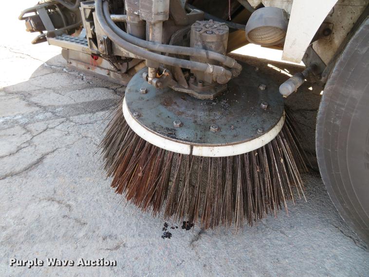 image for item DG3877 2002 Elgin Pelican P series street sweeper