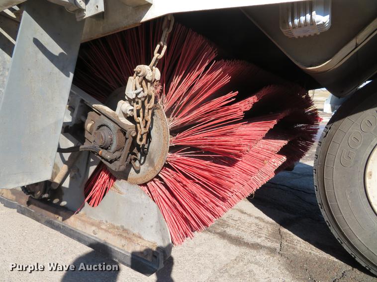 image for item DG3877 2002 Elgin Pelican P series street sweeper