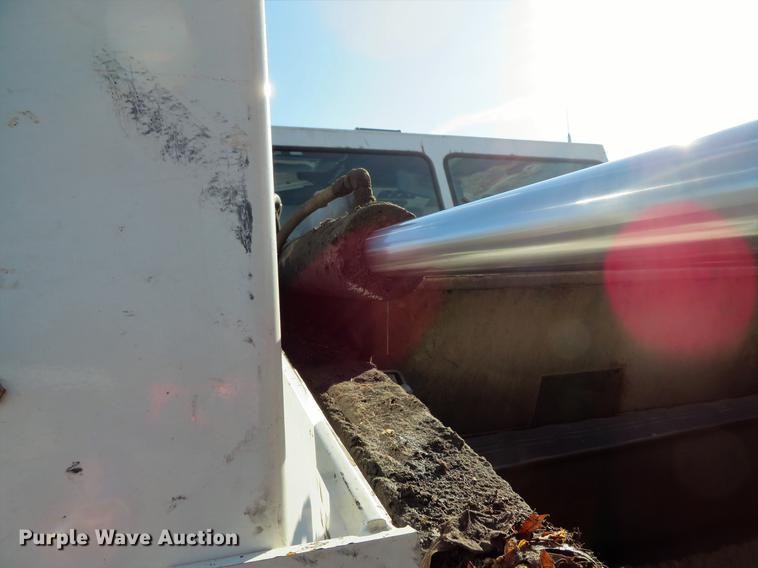 image for item DG3877 2002 Elgin Pelican P series street sweeper