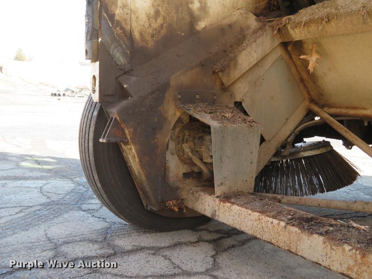 image for item DG3877 2002 Elgin Pelican P series street sweeper