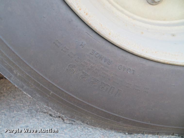 image for item DG3877 2002 Elgin Pelican P series street sweeper