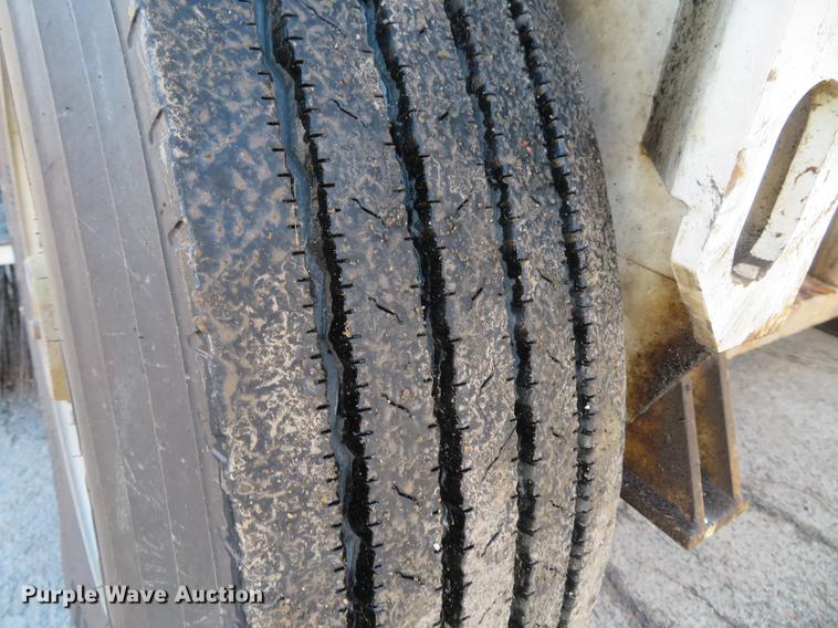 image for item DG3877 2002 Elgin Pelican P series street sweeper