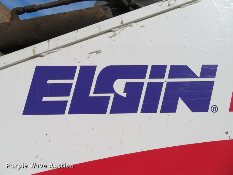 image for item DG3877 2002 Elgin Pelican P series street sweeper