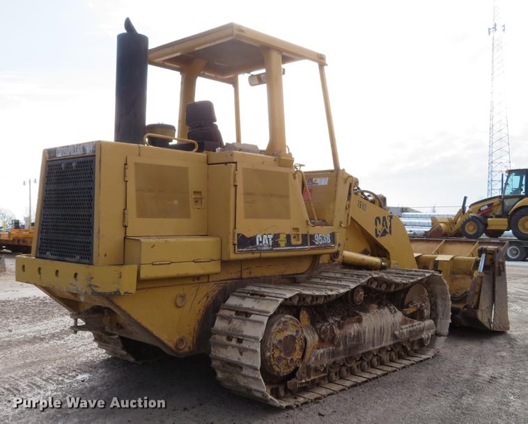 image for item DG3883 1993 Caterpillar 953B track loader