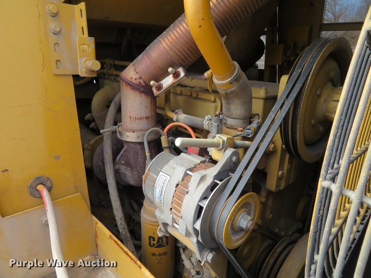 image for item DG3883 1993 Caterpillar 953B track loader