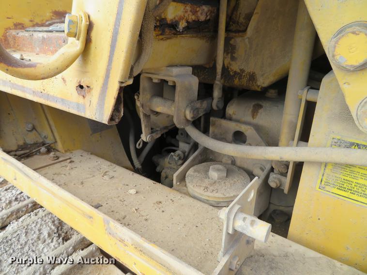 image for item DG3883 1993 Caterpillar 953B track loader