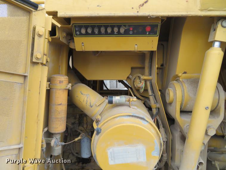 image for item DG3883 1993 Caterpillar 953B track loader